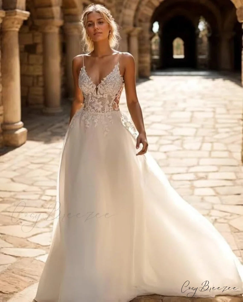 Elegant Lace Beach Wedding Dress white / XS weddingdress-250223