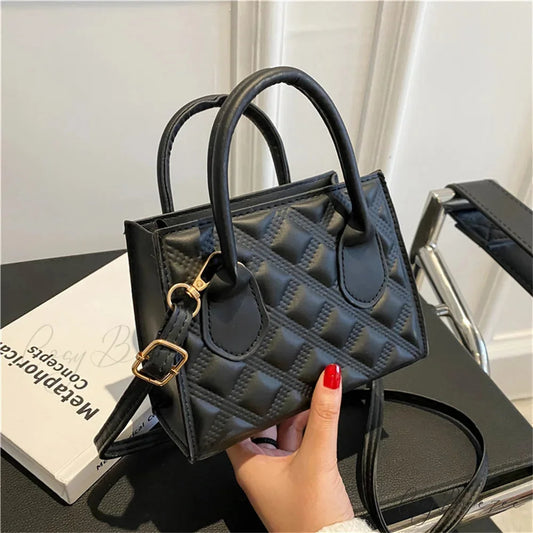 Fashion Retro PU Small Square Crossbody Handbag Black-17x13x7.5cm handbag-250126