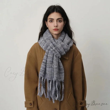 Glacier Blue Knitted Wool Scarf with Tassels for Women White-gray gradient / L215CM W27CM