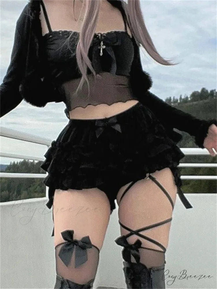 Gothic Black Layered Bloomer Shorts short-250223