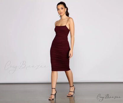 Heart Of Glam Charming Ruched Midi Dress BURGUNDY / XS