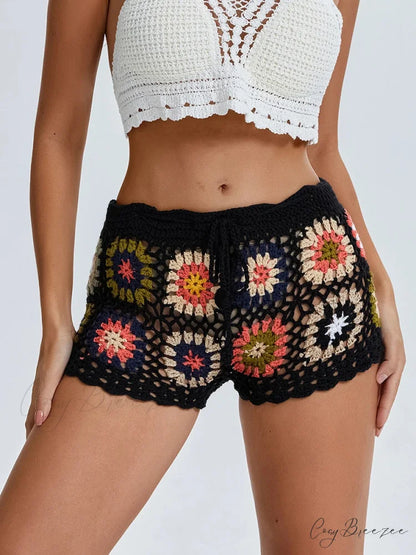 Hollow Crochet Geometrical Shorts black / S short-250223