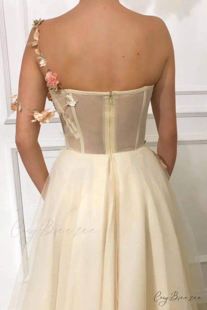 Impression One-Shoulder Graceful Embroidered Maxi Dress