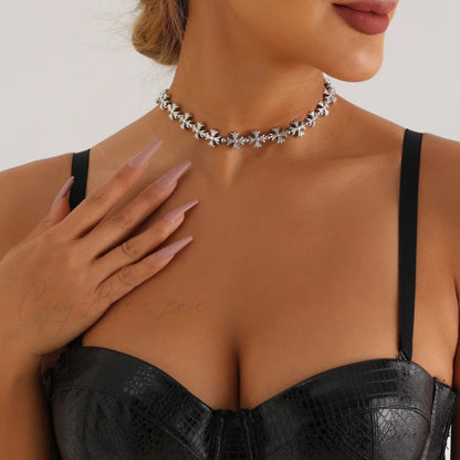 K Cross Heart Vintage Elastic Necklace WHITE