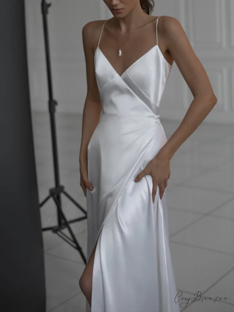Kiara Satin Stylish High-Slit Mermaid Dress