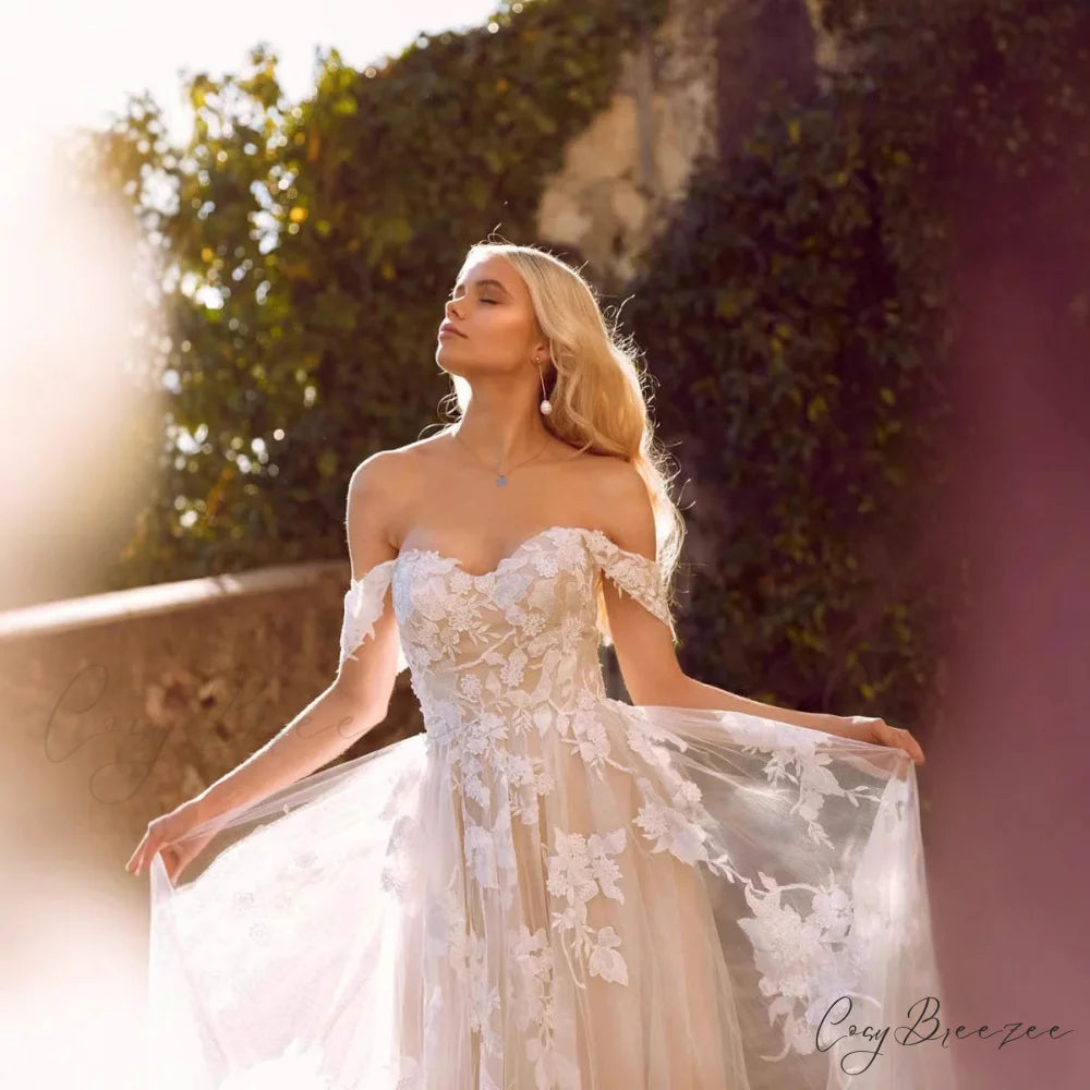 Lace Deep V-Neck Sleeveless Wedding Dress weddingdress-250223