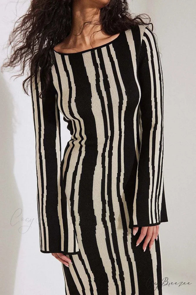 Long Sleeve Knitted Dress with Contrast Color Black / L