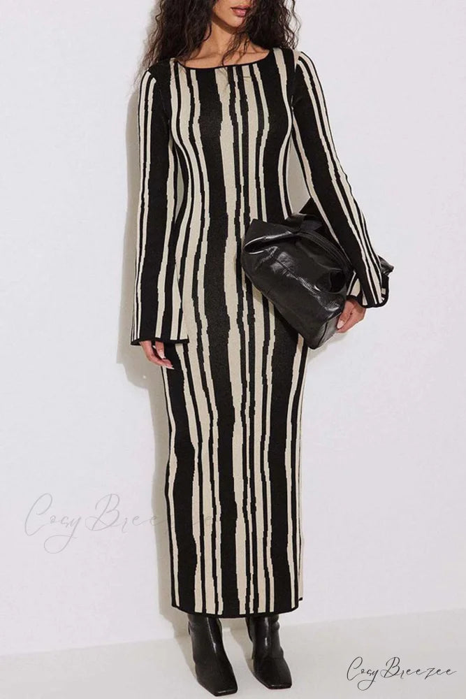Long Sleeve Knitted Dress with Contrast Color Black / M
