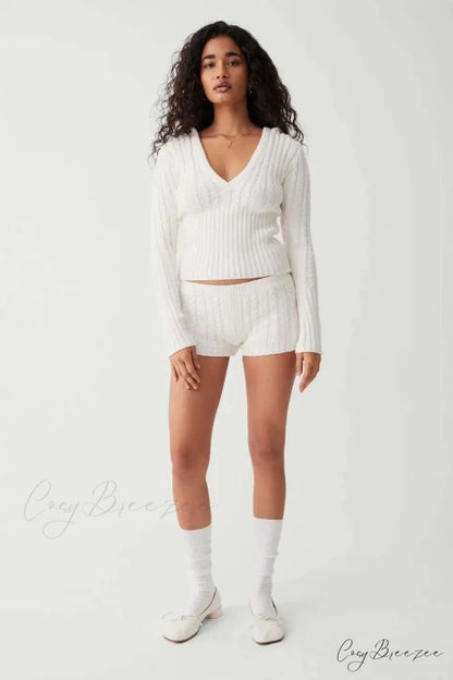 Long Sleeve Knitted V-Neck Graceful Hooded Sweater And Shorts Set
