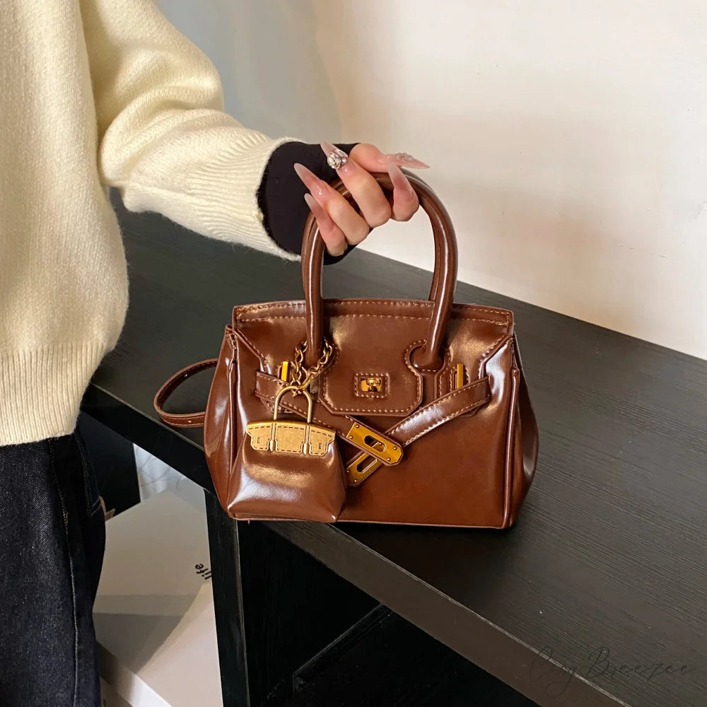 Minimalist High-End Womens Fashion Handbag handbag-250126