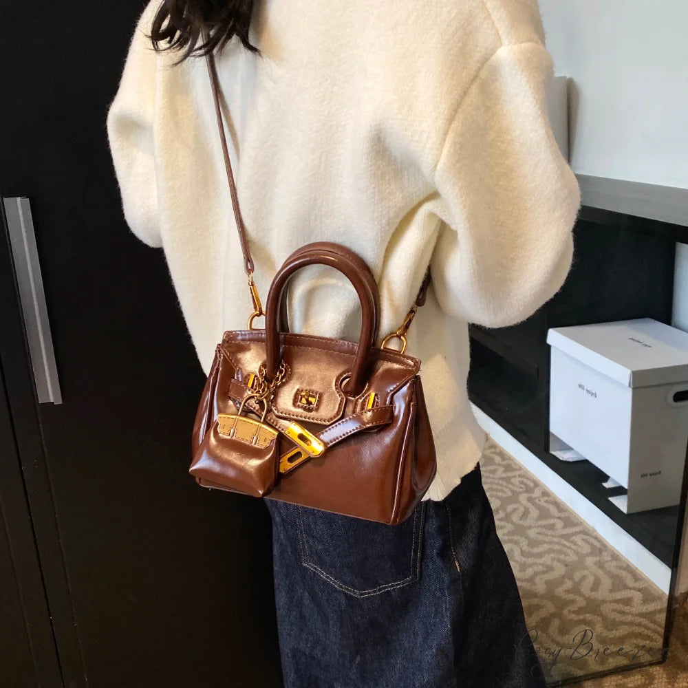 Minimalist High-End Womens Fashion Handbag handbag-250126