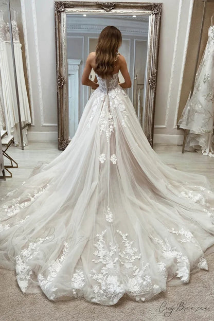 Norma Lace Applique Trendy Strapless A-line Wedding Dress