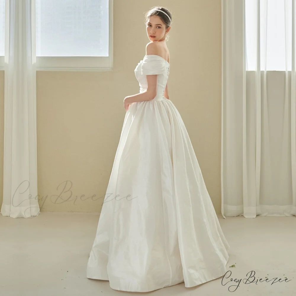 Off-Shoulder Classic Wedding Dress weddingdress-250223