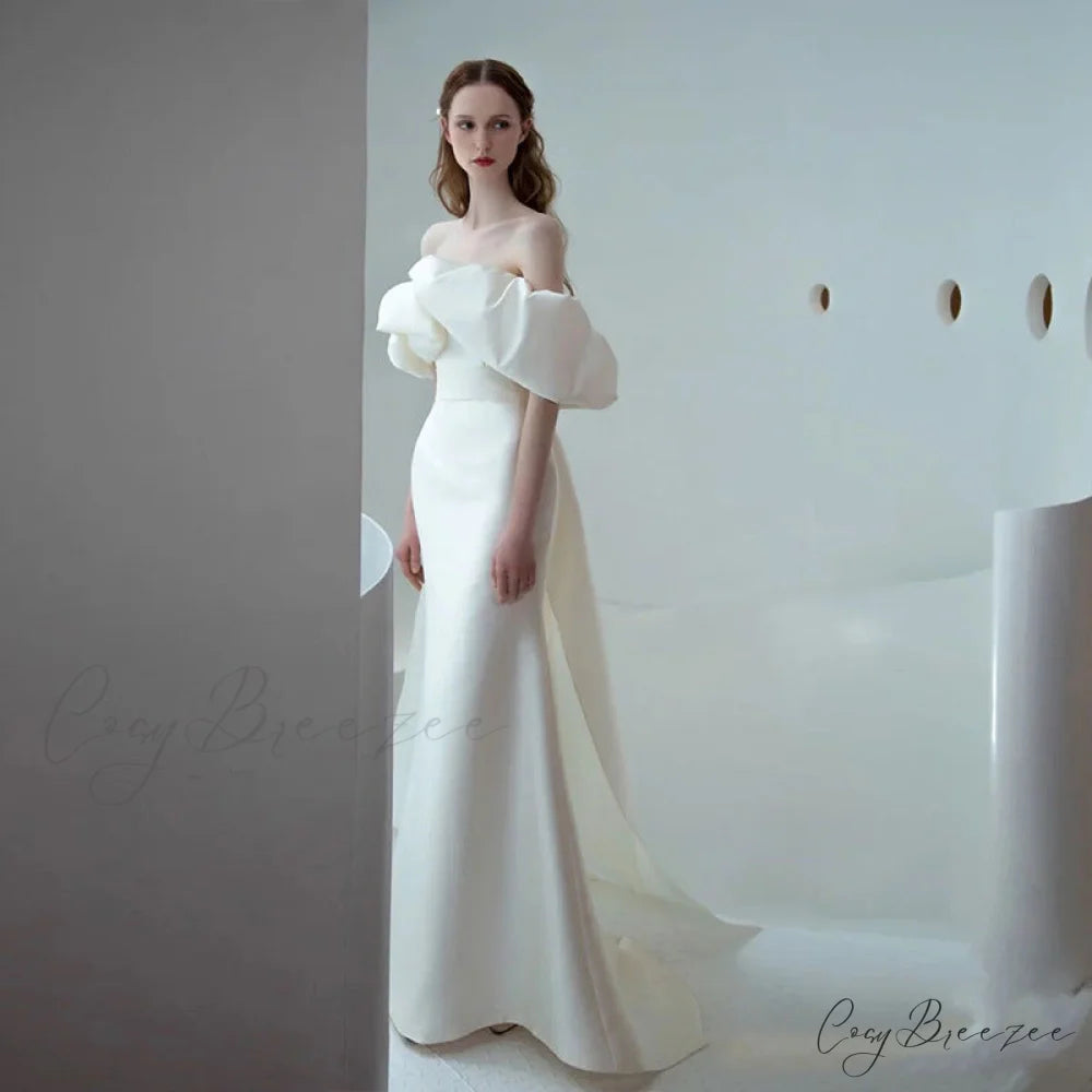 Off-Shoulder Satin Slim Wedding Dress weddingdress-250223