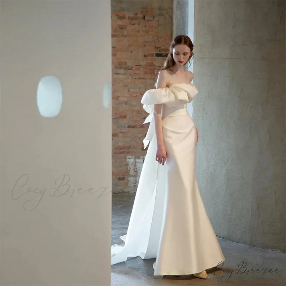 Off-Shoulder Satin Slim Wedding Dress weddingdress-250223