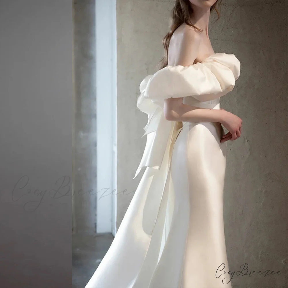 Off-Shoulder Satin Slim Wedding Dress weddingdress-250223