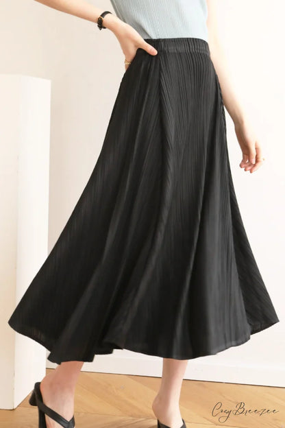 Pleated High Waist Skirt - Solid Color Black / One Size