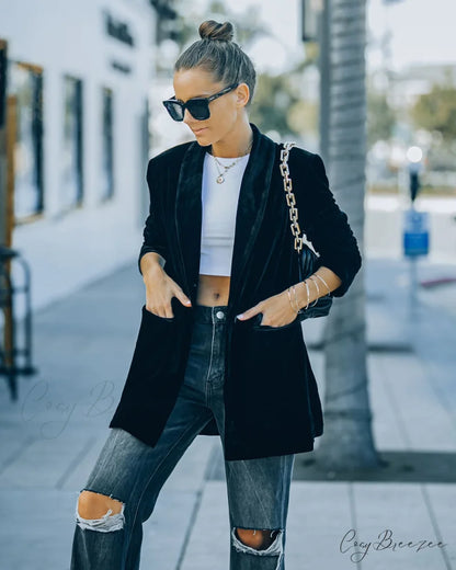 Pocketed Velvet Blazer - Black