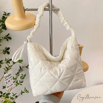 Quilted Puffer Tote Bag Beige shoulder-250126