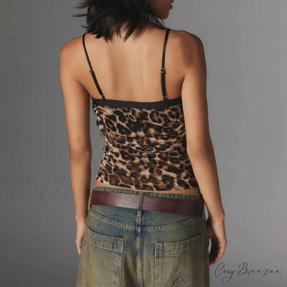 Ruched Spaghetti Strap Crop Top croptop-250223