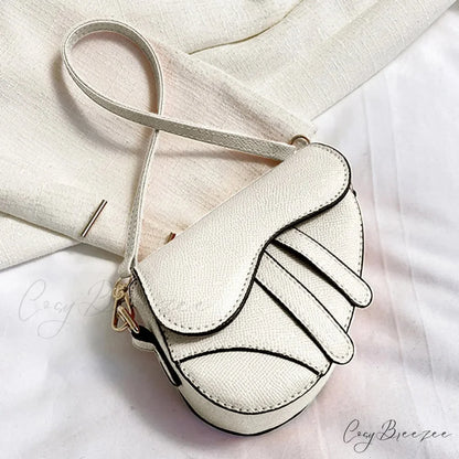 Saddle Messenger Leather Crossbody Handbag White handbag-250126