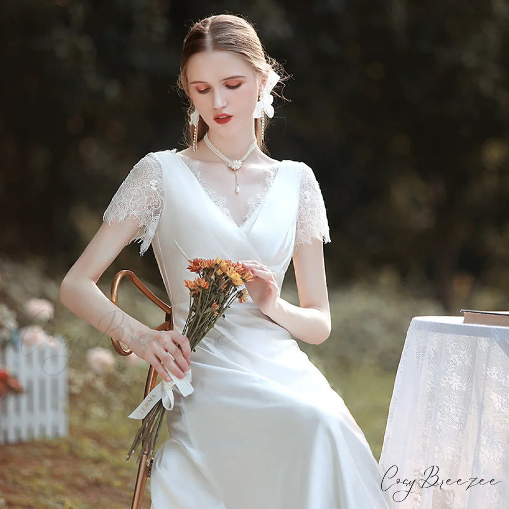 Satin V-Neck Lace Wedding Dress weddingdress-250223