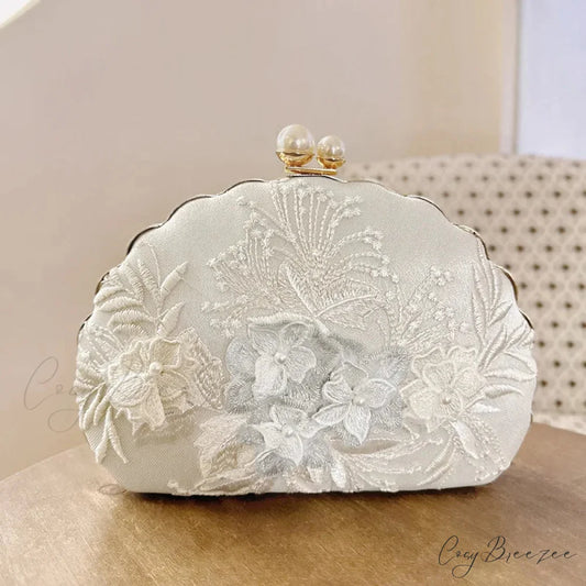 Shell Lace Embroidered Clutch White wristlet-250126