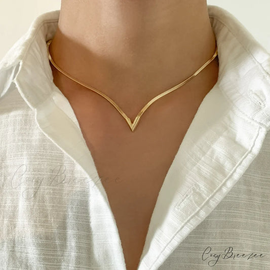 Simple Men’s Jewelry Creative V-shaped Necklace