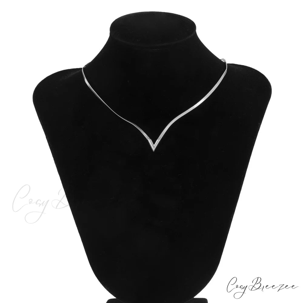 Simple Men’s Jewelry Creative V-shaped Necklace Silver Plated / 47cm