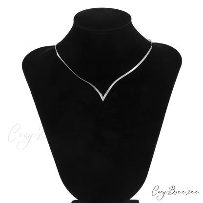 Simple Men’s Jewelry Creative V-shaped Necklace Silver Plated / 47cm