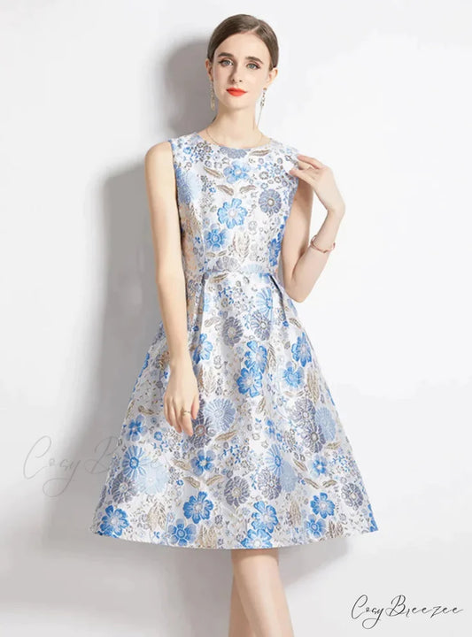Sleeveless Jacquard Dress with Slim Waist