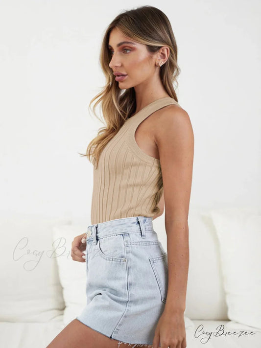 Slim Vest Sleeveless Ribbed Fit Hood Knitted
