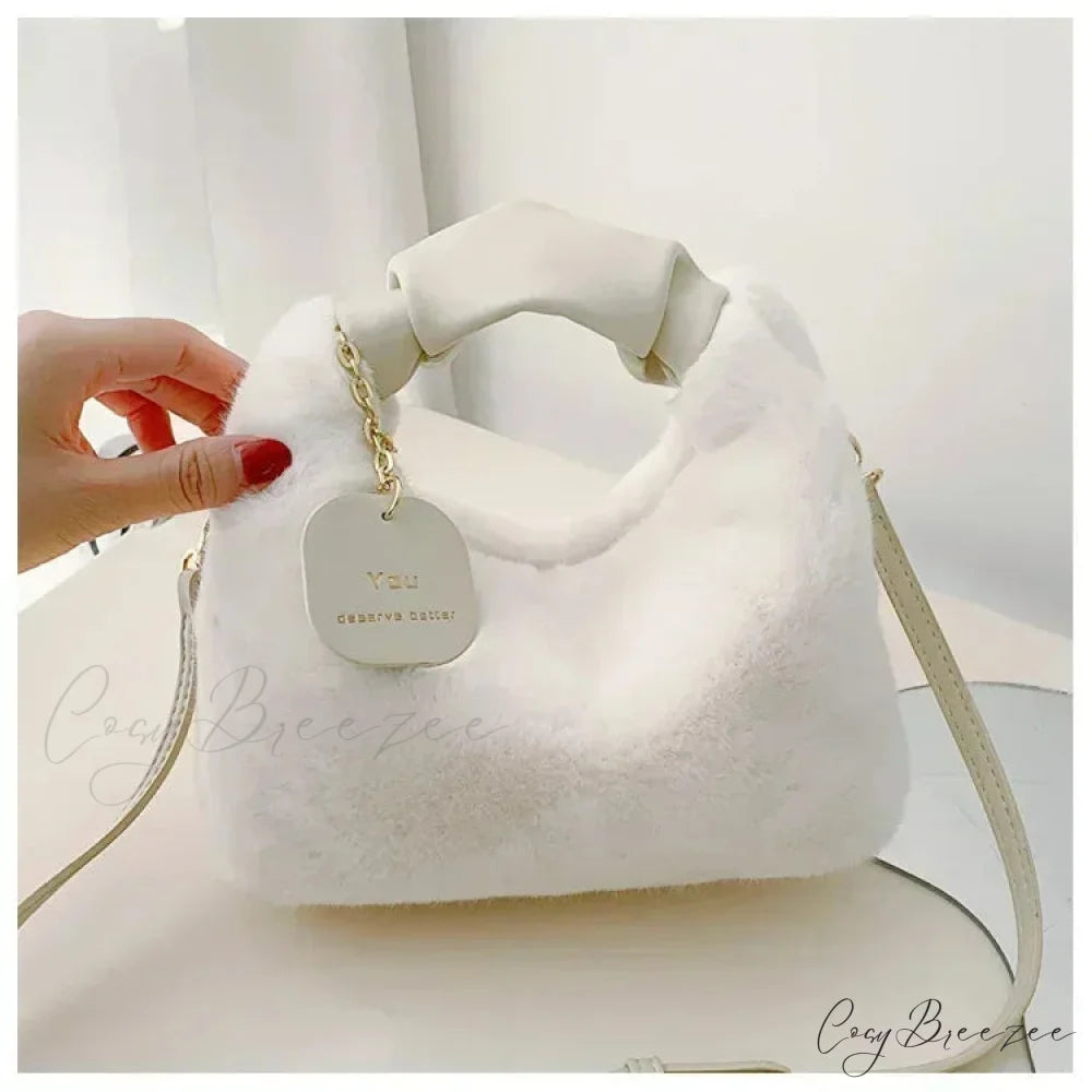 Small Trendy Messenger Crossbody Handbag Creamy-white handbag-250126