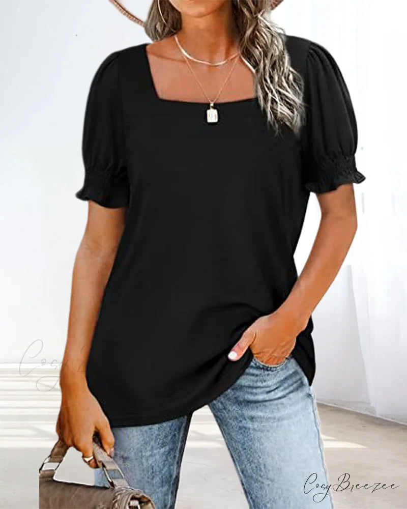 Solid Boxy Neck T-shirt in Color Black / S