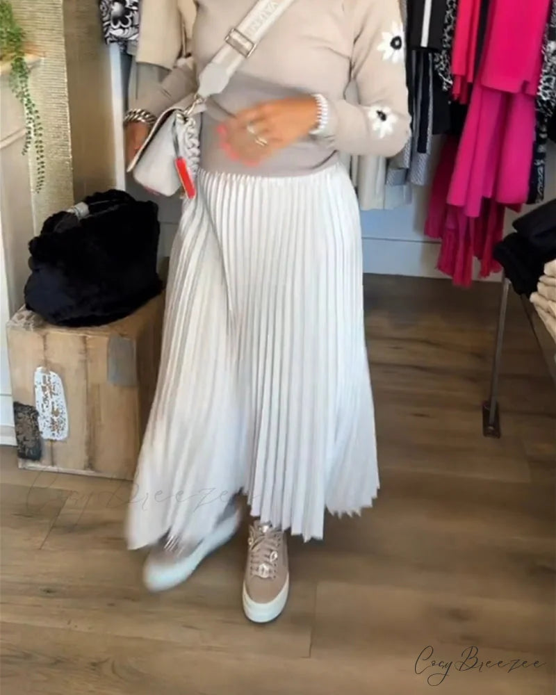 Solid color pleated dress