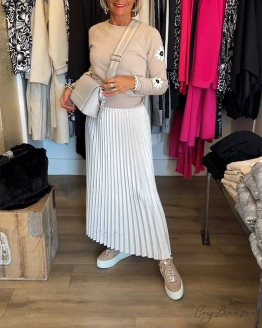 Solid color pleated dress White / S