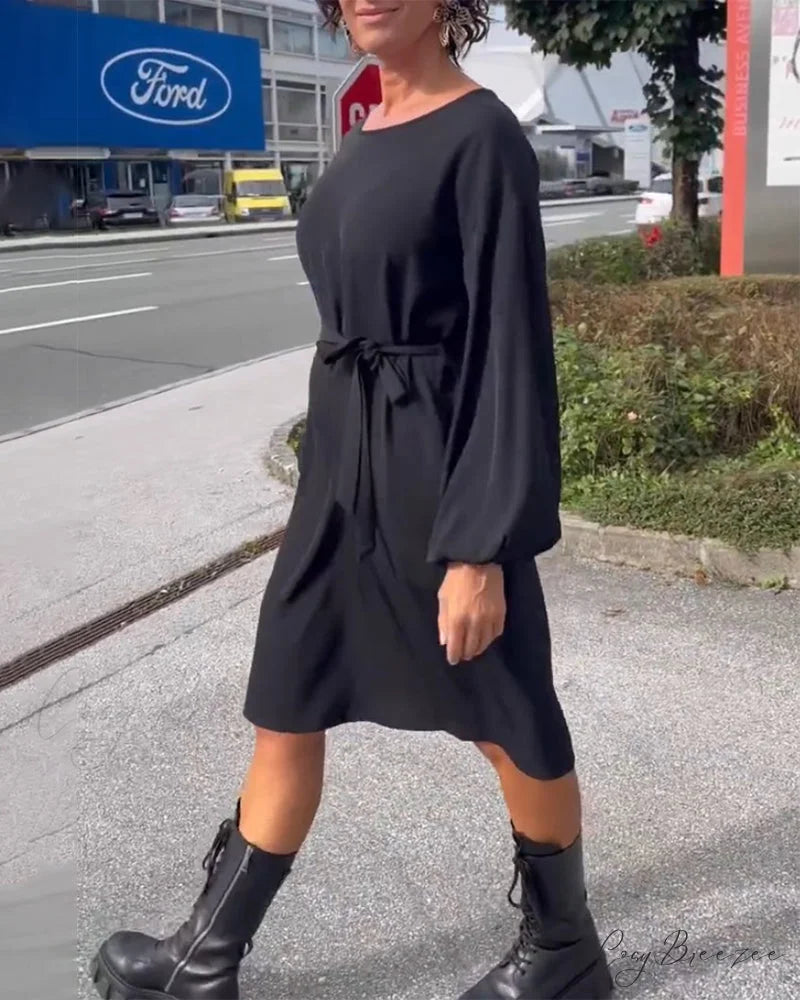 Solid color round neck tie dress