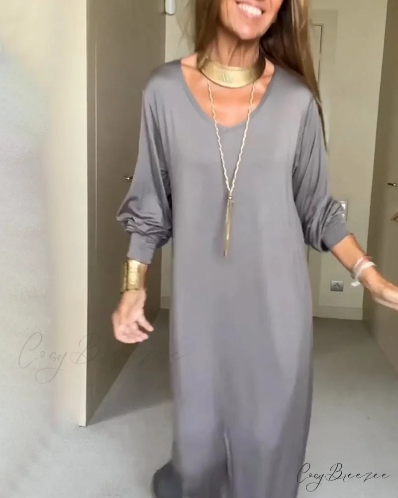 Solid color v-neck dress for casual wear