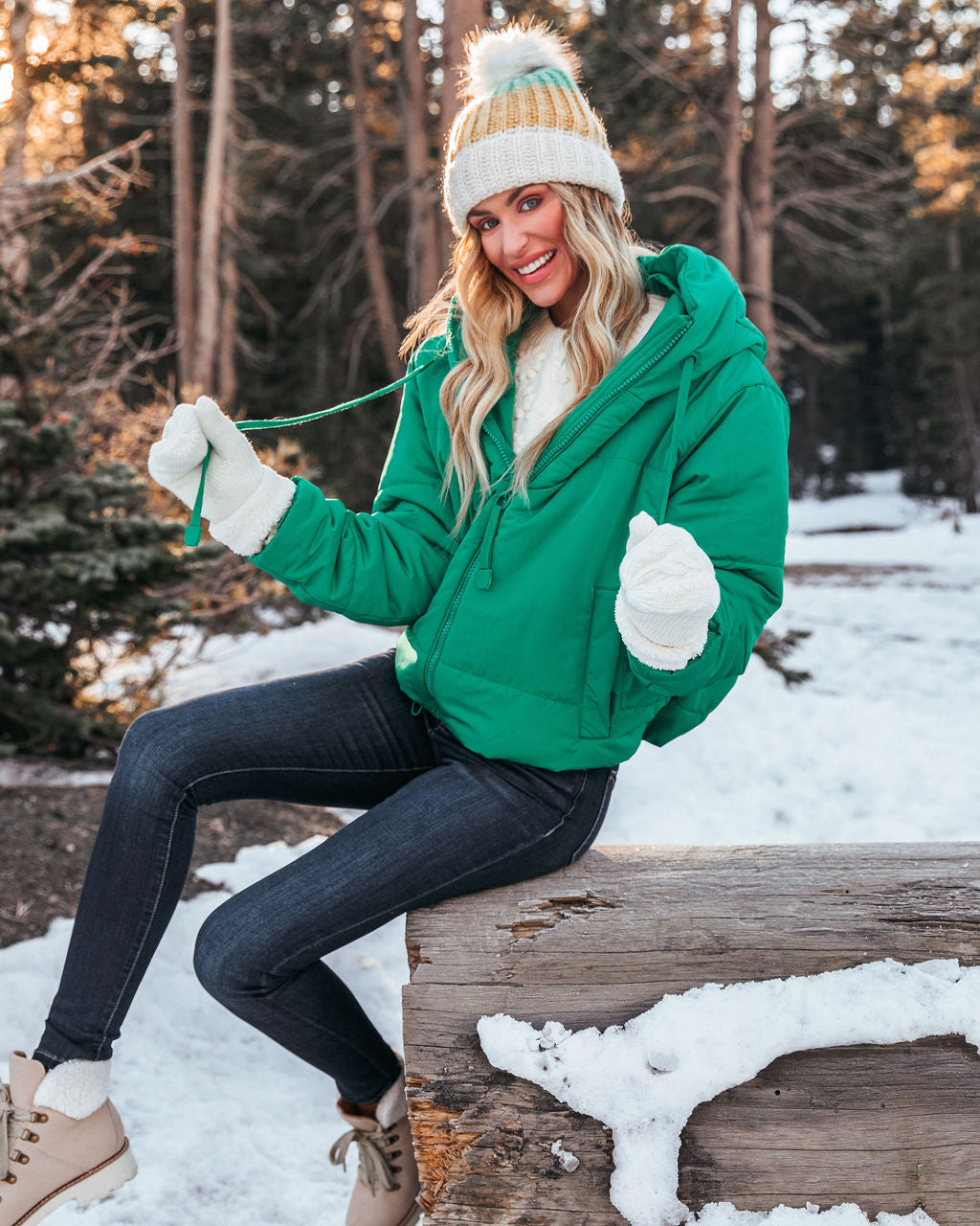 Stay Awhile Hooded Puffer Jacket - Kelly Green