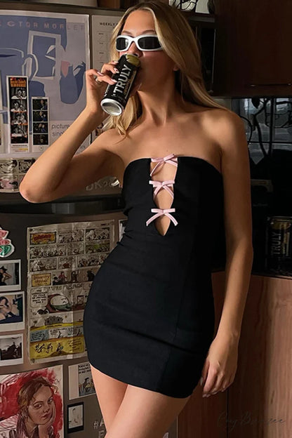Strapless Dress with Bow-Tie Cut-Out Black / M