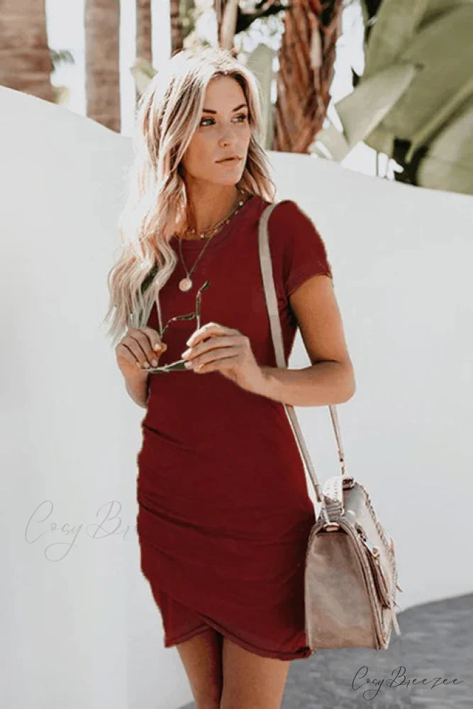 Stretchy Bodycon Dress with Short Sleeves and Ruched Detail M / Black