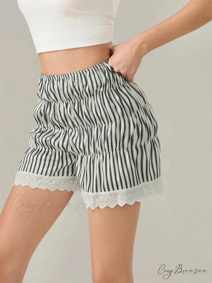 Striped Lace Lantern Ruched Shorts short-250223