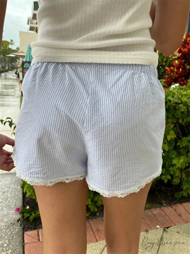 Striped Lace Trim Casual Shorts short-250223