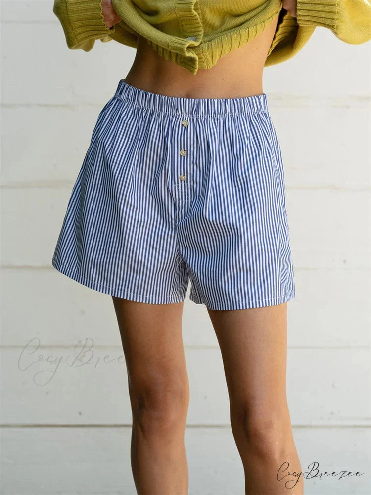 Striped Spacious Pocketed Short short-250223