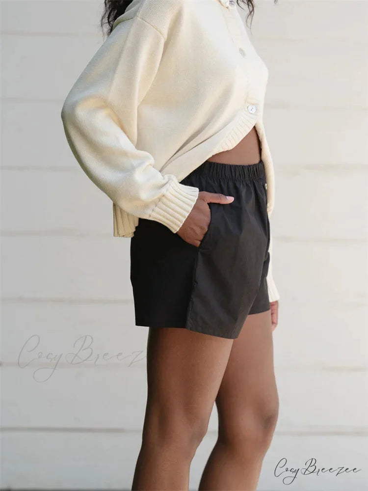 Striped Spacious Pocketed Short short-250223