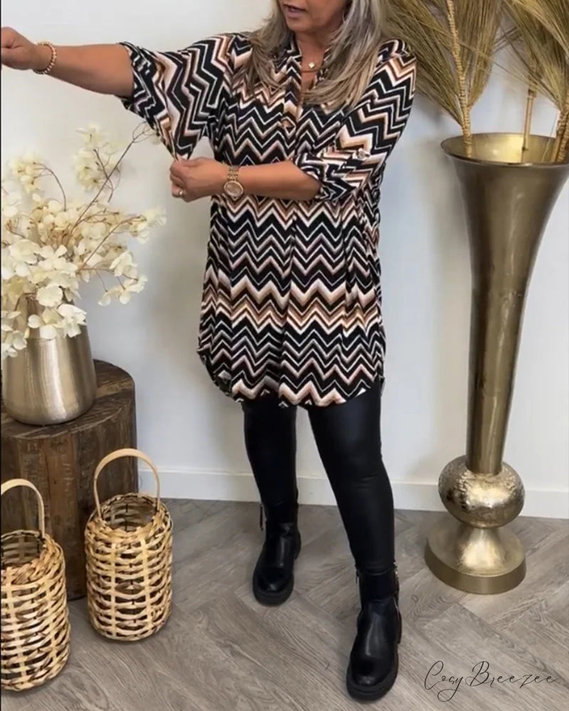 V-neck dress with wave print