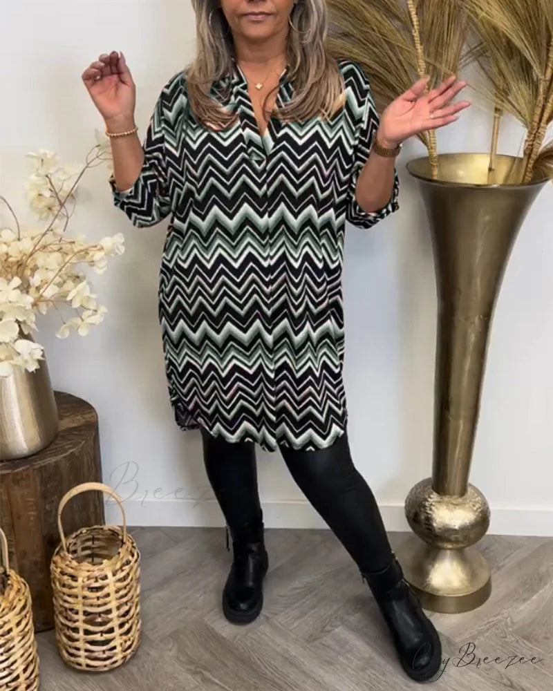 V-neck dress with wave print Green / S