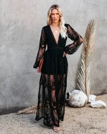 V-neck Long Sleeve Ruffles Hollow Out Maxi Boho Dress Black / S bohodress-250126
