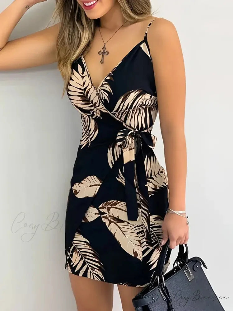 V Neck Sleeveless Backless Dress with Leaf Print