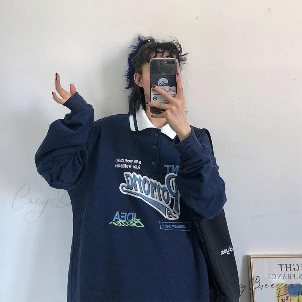Vintage Design Letter Sweatshirt Navy Blue / S